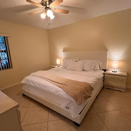 Entire Single Family Home 3 Bed 2 Bath In Water Front Big Cozy Back Yard View Coconut Exterior foto