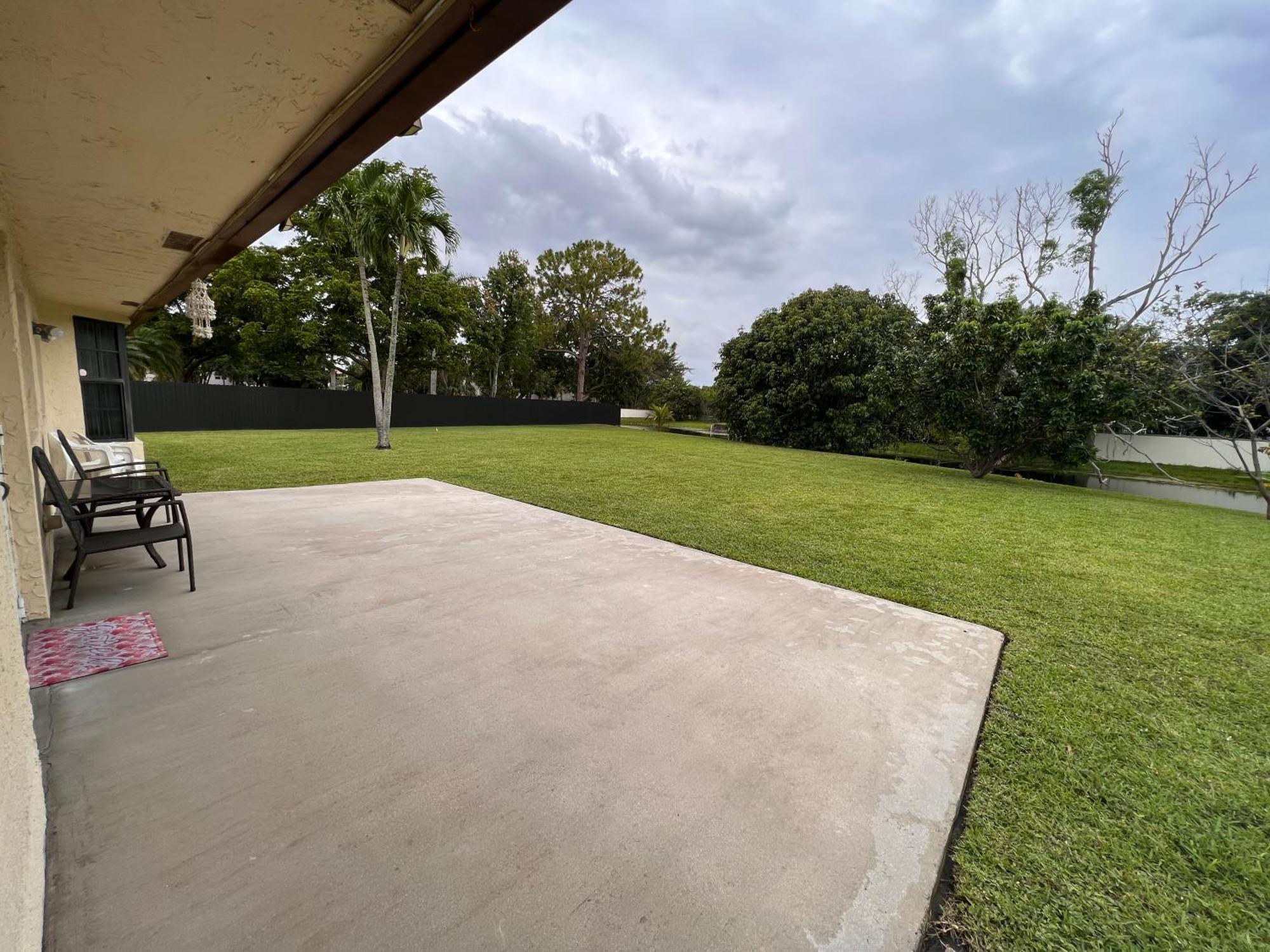 Ferienhaus Entire Single Family 3 Bed 2 Bath In Water Front Big Cozy Back Yard View *