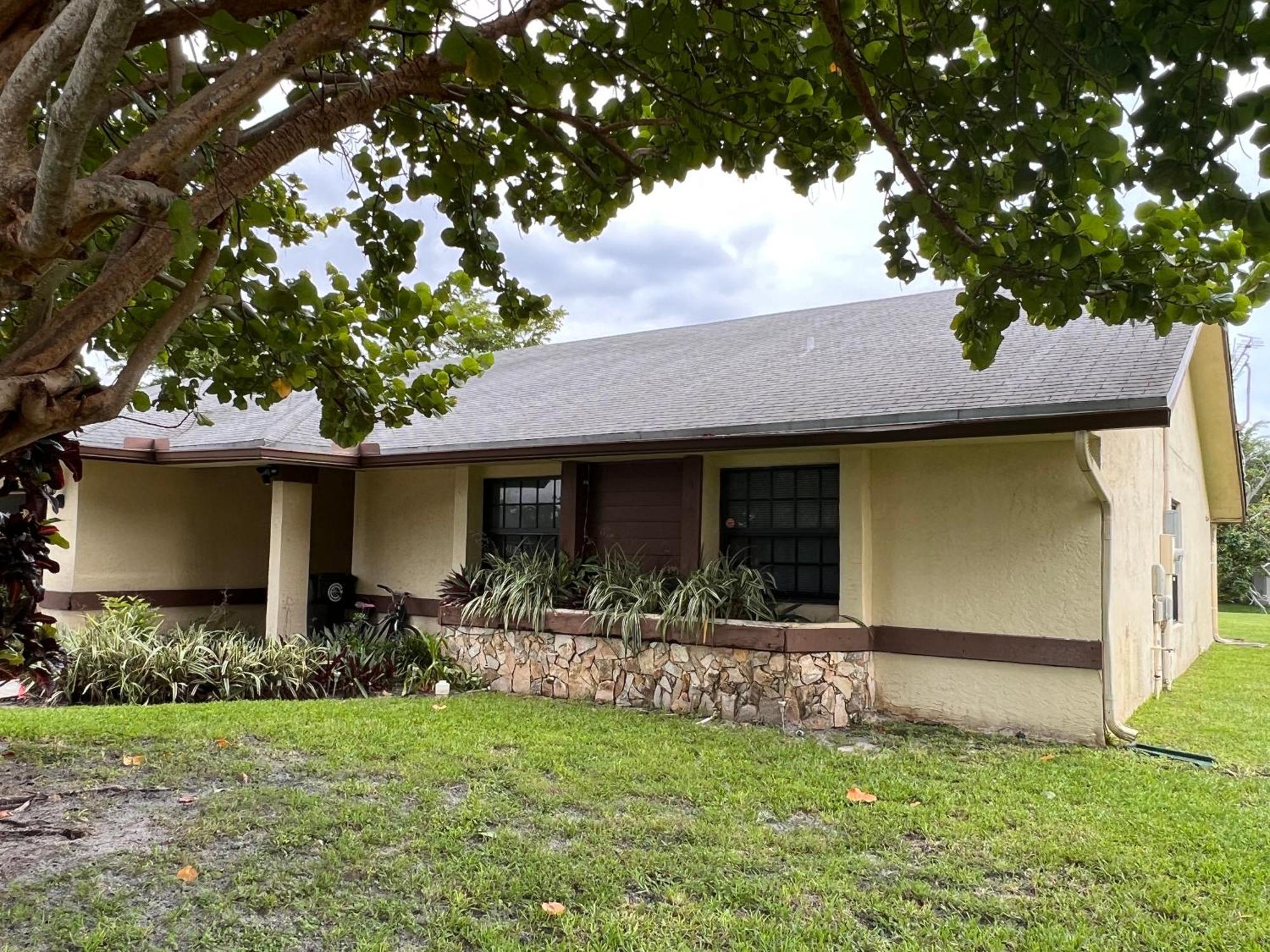 Ferienhaus Entire Single Family 3 Bed 2 Bath In Water Front Big Cozy Back Yard View Coconut
